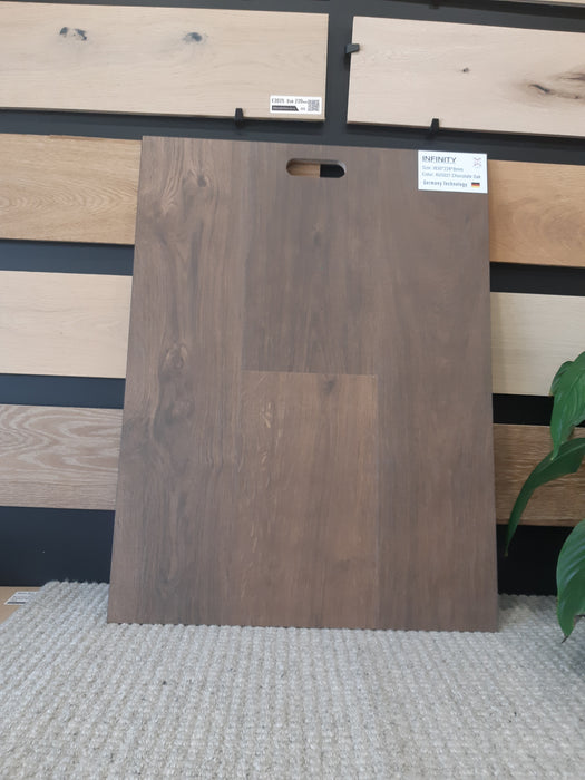 H4553 NextGen Hybrid Flooring 8mm (chocolate oak)